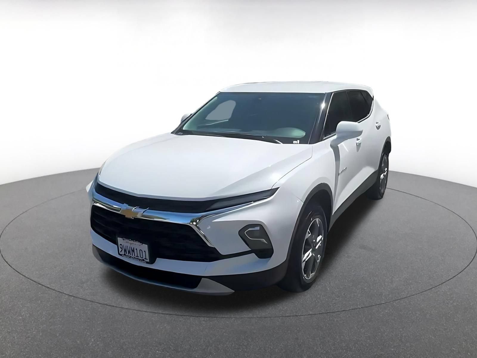 Used 2026 Chevrolet Blazer LT FWD image 6