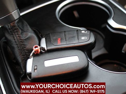 Used 2020 Dodge Durango SXT image 36