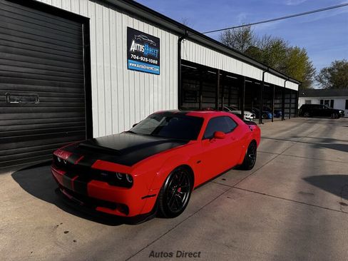 Used 2022 Dodge Challenger R/T Scat Pack image 2