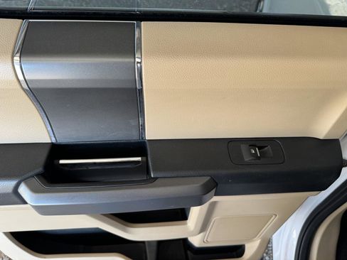 Used 2016 Ford F150 XLT w/ Equipment Group 302A Luxury image 27