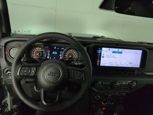 New 2026 Jeep Wrangler Rubicon w/ Steel Bumper Group image 12