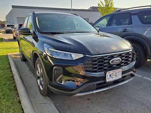 Used 2025 Ford Escape ST-Line FWD image 4