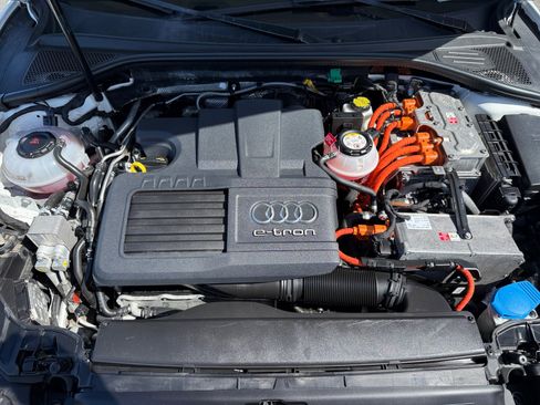 Used 2018 Audi A3 e-tron Premium Plus w/ Technology Package image 20