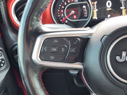 Used 2021 Jeep Wrangler Unlimited Rubicon w/ Xtreme Recon 35" Tire Package AWD/4WD image 32