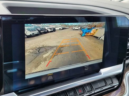 Used 2022 Chevrolet Silverado 1500 RST AWD/4WD image 19