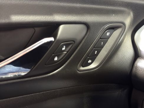 Used 2018 GMC Acadia SLT image 34