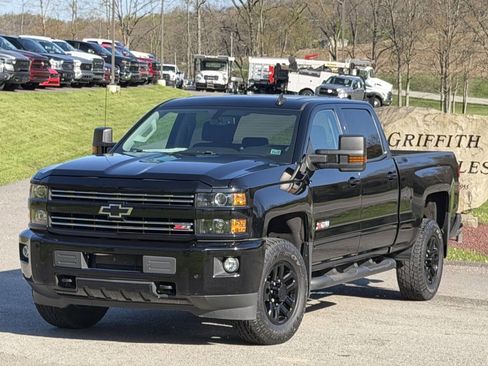 Used 2019 Chevrolet Silverado 2500 LT w/ Midnight Edition image 1
