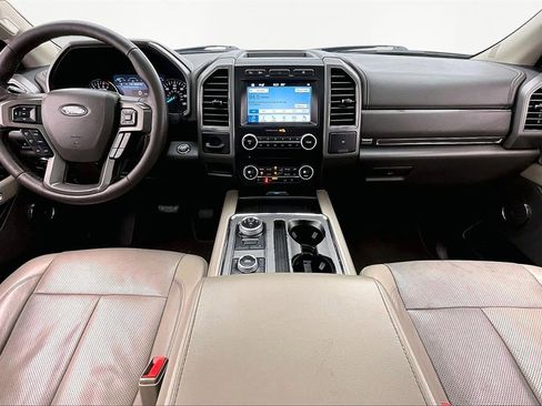 Used 2018 Ford Expedition Max XLT w/ Equipment Group 202A image 16