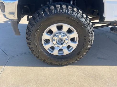 Used 2023 Ford F250 XLT w/ F-250 >10K GVWR Package image 34