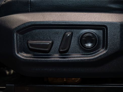 Used 2022 Toyota Tundra Limited w/ TRD Off-Road Package image 22