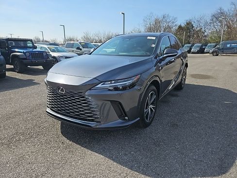 Used 2024 Lexus RX 350 Premium w/ Accessory Package (Z1) image 3