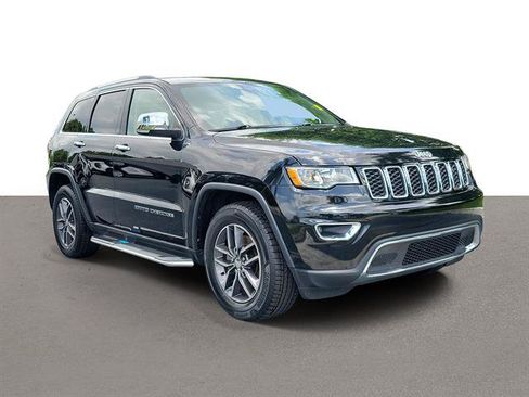 Used 2017 Jeep Grand Cherokee Limited RWD image 2