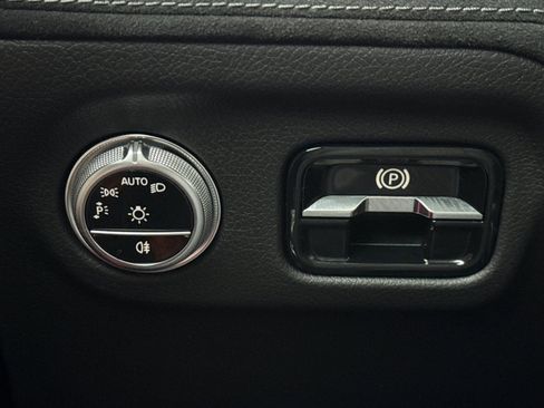 Certified 2023 Mercedes-Benz EQS 580 4MATIC Sedan image 34