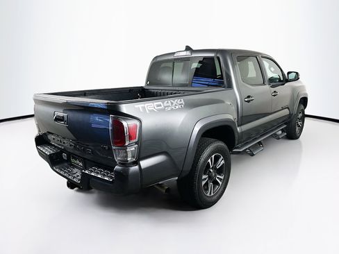 Used 2019 Toyota Tacoma TRD Sport AWD/4WD image 9
