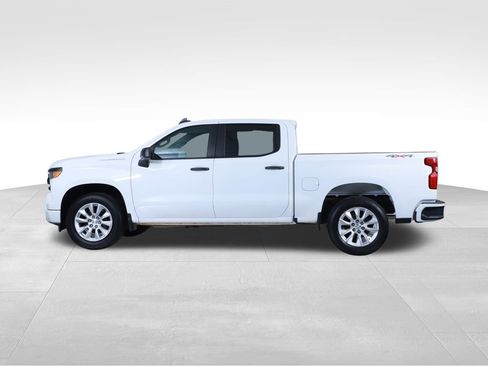 Used 2022 Chevrolet Silverado 1500 Custom image 9
