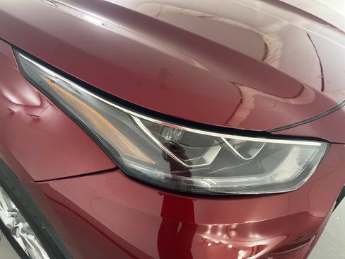 Used 2021 Toyota Highlander Limited AWD/4WD image 36