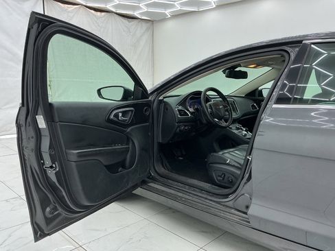 Used 2015 Chrysler 200 C FWD image 9