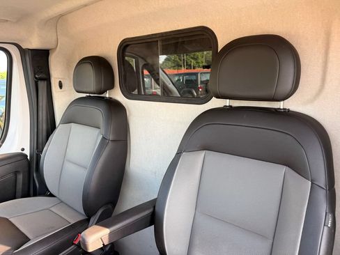 Used 2025 RAM ProMaster 3500 w/ Convenience Group FWD image 38