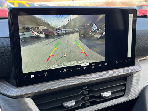 New 2026 Ford Explorer Active w/ Active Comfort Package image 18