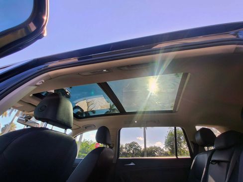 Used 2020 Volkswagen Tiguan S AWD/4WD image 12