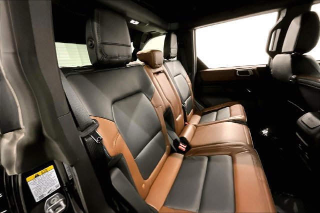 Used 2024 Ford Bronco Outer Banks AWD/4WD image 25