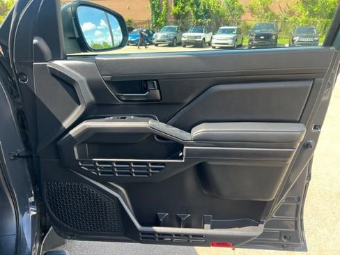 Used 2025 Toyota Tacoma SR w/ SR Upgrade Package AWD/4WD image 10