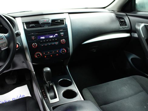 Used 2015 Nissan Altima 2.5 S w/ Power Driver Seat Package image 18