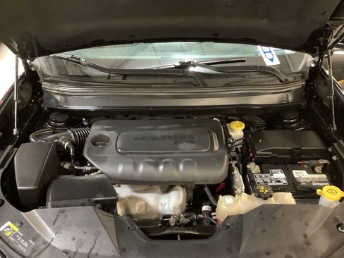 Used 2019 Jeep Cherokee Latitude Plus image 15