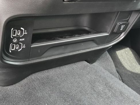 New 2025 RAM 2500 Tradesman AWD/4WD image 17