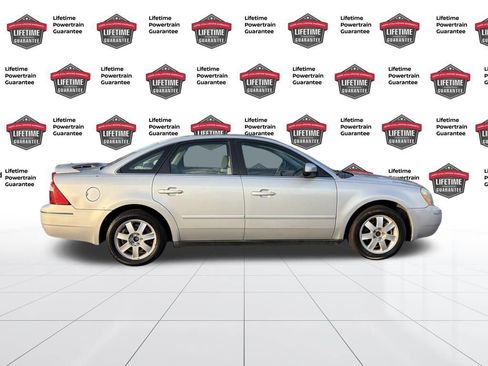 Used 2005 Ford Five Hundred SE image 7