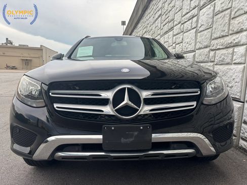Used 2017 Mercedes-Benz GLC 300 w/ Premium 1 Package image 16