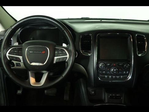Used 2017 Dodge Durango GT RWD image 3