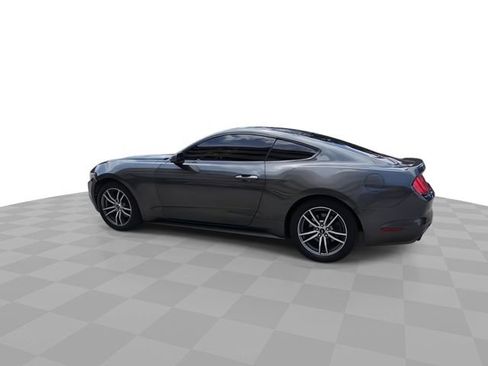 Used 2016 Ford Mustang Coupe RWD image 6