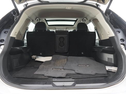 Used 2017 Nissan Rogue SL w/ SL Premium Package AWD/4WD image 16