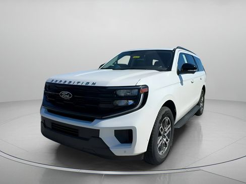 New 2025 Ford Expedition Active image 10