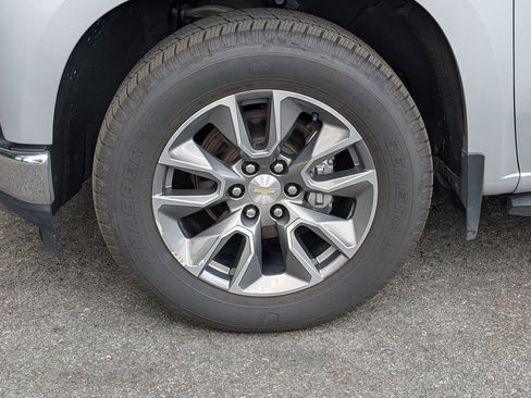 Used 2020 Chevrolet Silverado 1500 LT w/ Texas Edition RWD image 11