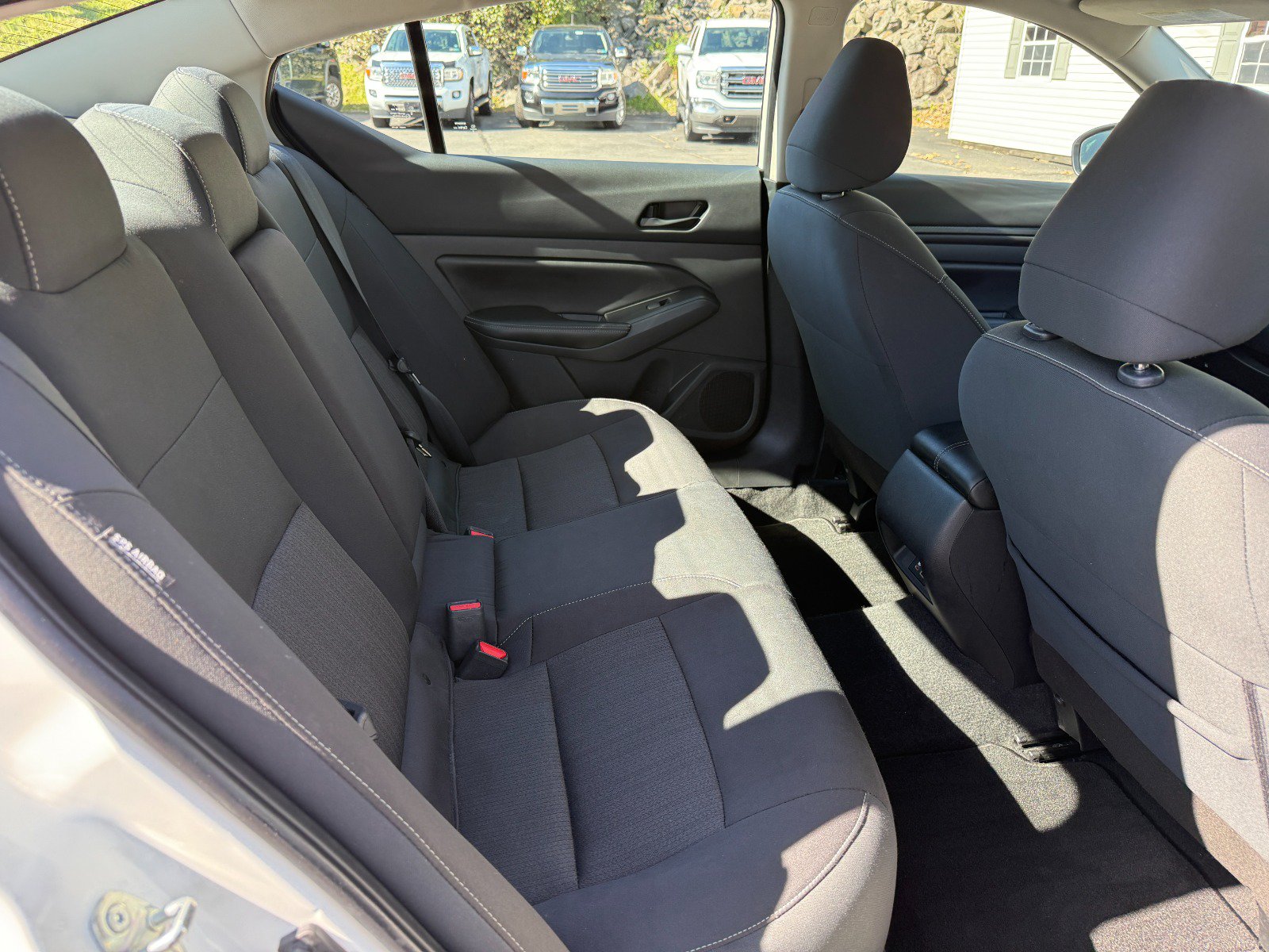 Used 2025 Nissan Altima 2.5 SV AWD/4WD image 19