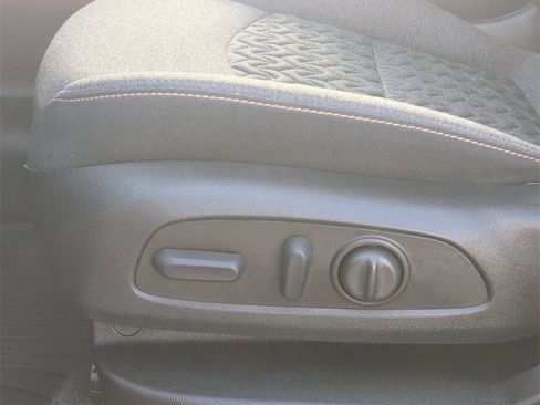 Certified 2023 Chevrolet Equinox LT image 10