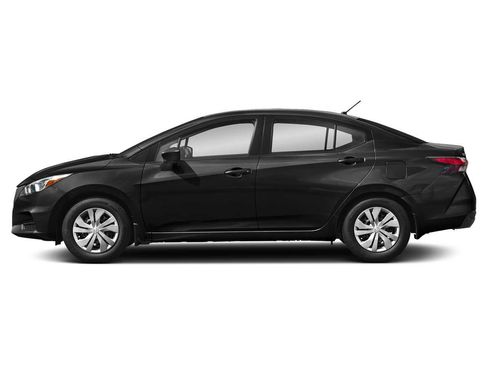 Used 2021 Nissan Versa SV image 3