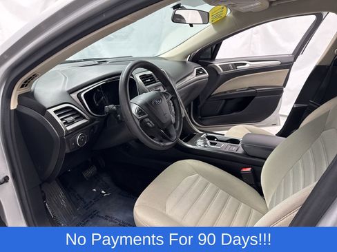 Used 2018 Ford Fusion S image 11