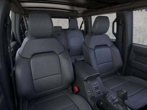 New 2025 Ford Bronco Badlands image 10