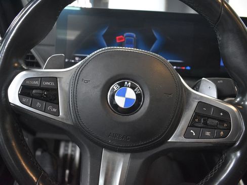 Used 2023 BMW 330i Sedan w/ M Sport Package image 13