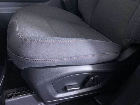 Used 2025 Ford Explorer Active image 10