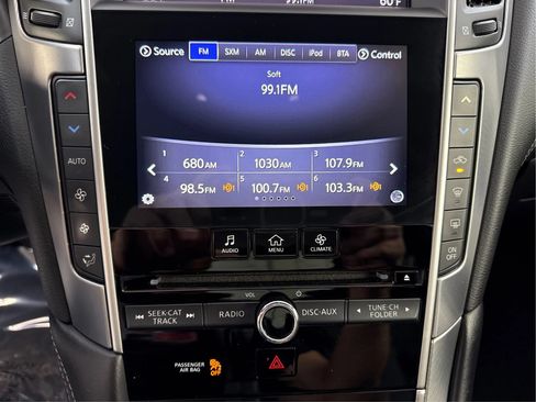 Used 2018 INFINITI Q60 3.0t Luxe AWD/4WD image 16