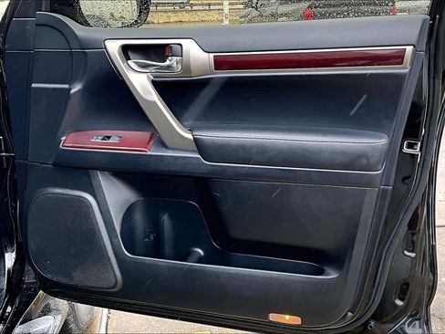 Used 2019 Lexus GX 460 Premium image 23