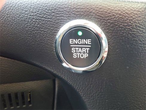 Certified 2024 Ford Edge SEL w/ Convenience Package image 18