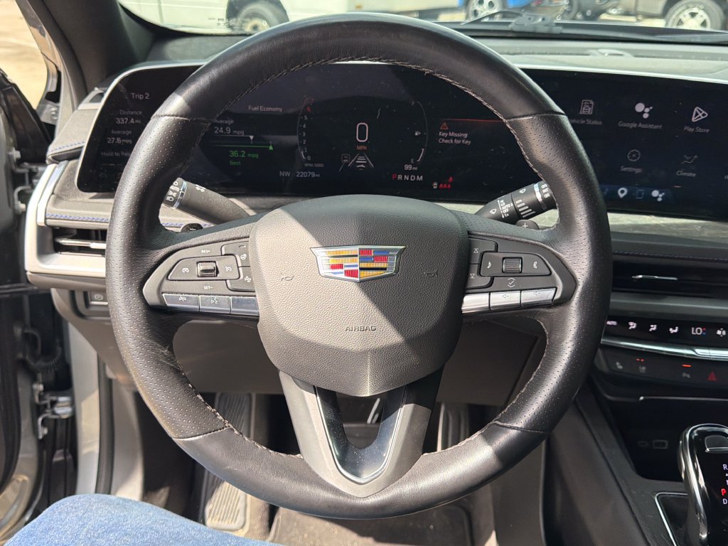 Used 2025 Cadillac XT4 Sport FWD image 17