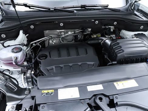 New 2026 Volkswagen Atlas SE image 28