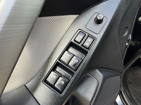 Used 2016 Subaru Forester 2.5i Touring w/ Eyesight & Navigation System image 20