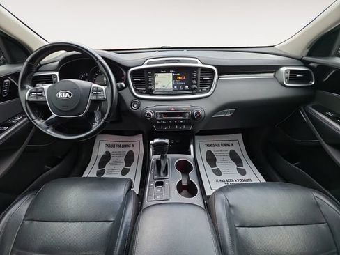 Used 2019 Kia Sorento SX FWD image 10